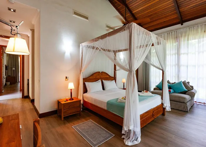 Anse Lazio Lodge