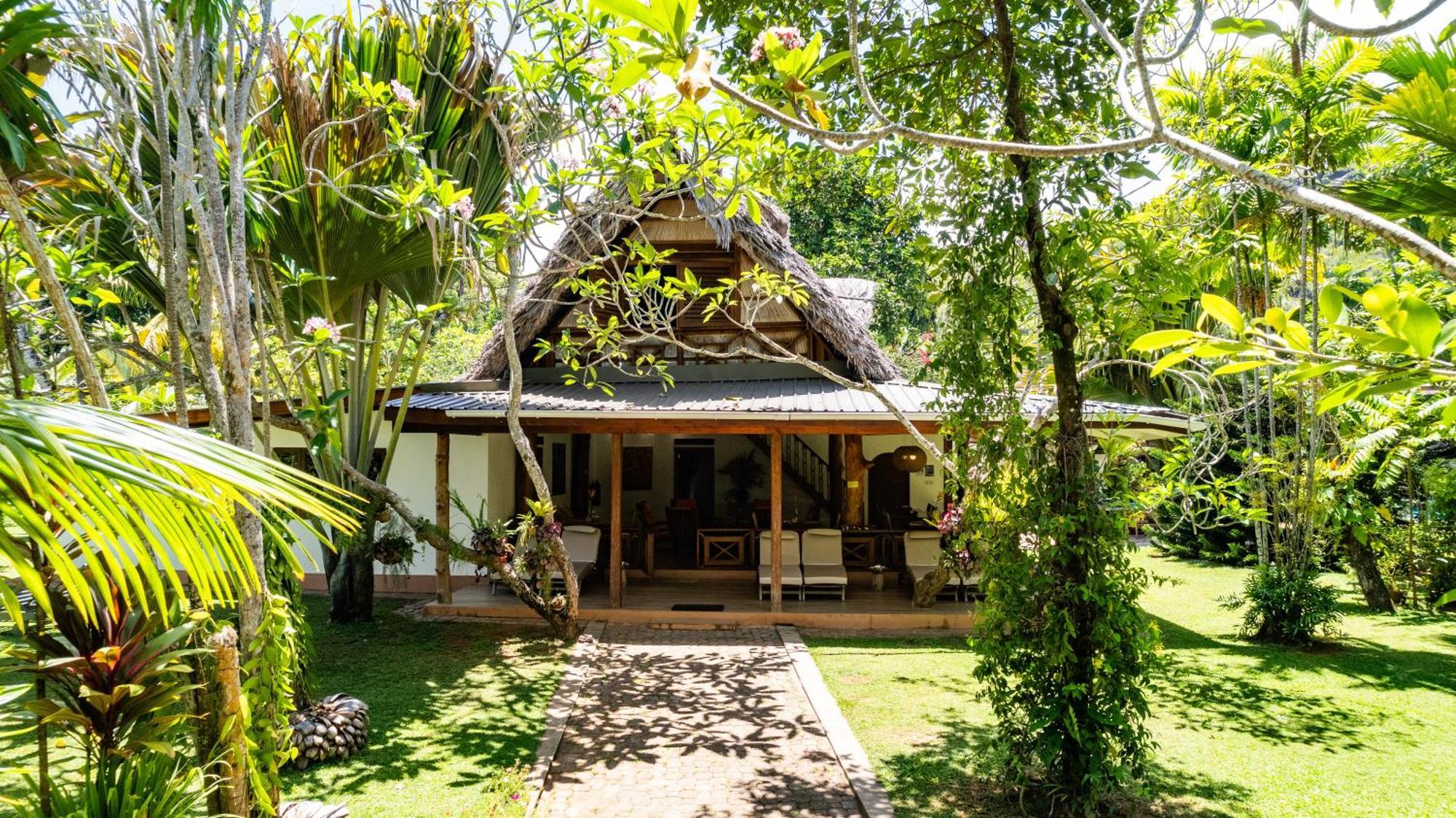 Guest house Anse Lazio Lodge